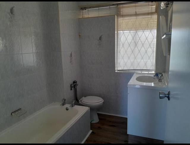 2 BEDROOM PROPERTY TO RENT IN GLENWOOD